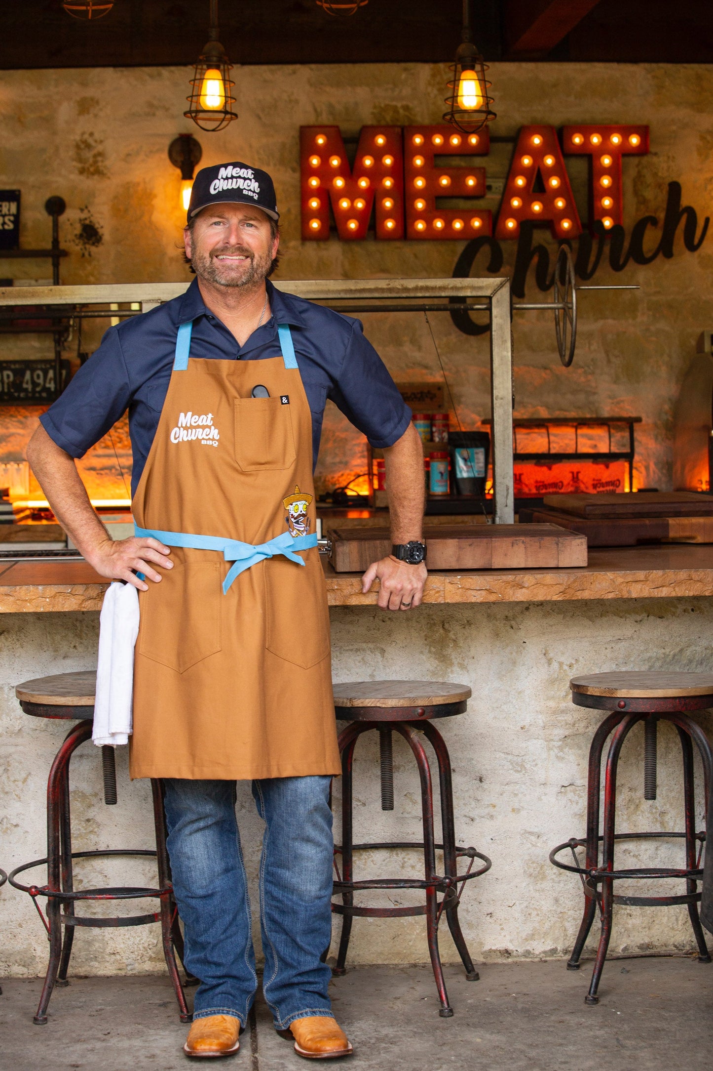 hedley-and-bennett-meat-church-apron-duck-tan-r9 image_912805a7-8b3f-48b2-8698-64cb1afdc18a.jpg